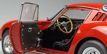 Indlæs billede til gallerivisning FERRARI 275 GTB/C COUPE 1966 RED