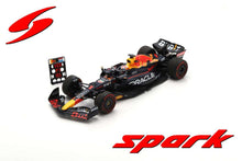 Indlæs billede til gallerivisning RED BULL F1 RB18 TEAM ORACLE RED BULL RACING N 1 WINNER DUTCH GP WORLD CHAMPION 2022 - 30th VICTORY MAX VERSTAPPEN MATT BLUE YELLOW RED 1:43