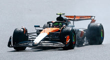 Indlæs billede til gallerivisning McLAREN F1 MCL39 TEAM MCLAREN N 4 WORLD CHAMPION WINNER SILVERSTONE BRITISH GP 2025 LANDO NORRIS ORANGE CHROME BLACK 1:43