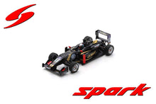 Indlæs billede til gallerivisning Dallara F3 #17 ALEXANDER ALBON FIA F3 INTERNATIONAL CUP - MACAU GRAND PRIX 2015 sort/guld/rød 1:43