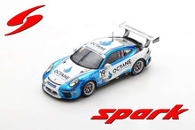 Indlæs billede til gallerivisning Porsche 911 GT3 CUP #19 HARRY KING PORSCHE CARRERA CUP GREAT BRITAIN CHAMPION 2020 Lim.Ed. hvid/blå 1:43
