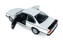 Indlæs billede til gallerivisning BMW 6-SERIES 635 CSi (E24) COUPE 1984 WHITE 1:18