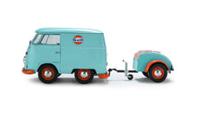 Indlæs billede til gallerivisning VOLKSWAGEN T1 VAN KOOL COMBI WITH TRAILER GULF OIL TRIBUTE 1950 LIGHT BLUE ORANGE 1:18