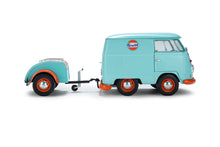 Indlæs billede til gallerivisning VOLKSWAGEN T1 VAN KOOL COMBI WITH TRAILER GULF OIL TRIBUTE 1950 LIGHT BLUE ORANGE 1:18