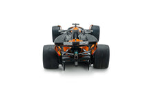 Indlæs billede til gallerivisning McLaren MCL39 Oscar Piastri #81 GP China '25 Formule 1 orange/sort/blå 1:18