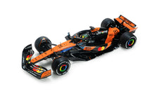 Indlæs billede til gallerivisning McLaren MCL39 Oscar Piastri #81 GP China '25 Formule 1 orange/sort/blå 1:18