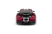 Indlæs billede til gallerivisning SHELBY MUSTANG GT500KR 2023 MET.PURPLE/WHITE STRIPES 1:18