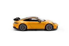 Indlæs billede til gallerivisning PORSCHE 911 992 GT3 COUPE 2023 YELLOW 1:43