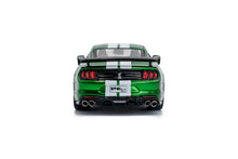 Indlæs billede til gallerivisning SHELBY MUSTANG GT500 2020nERUPTION GREEN METALLICnW/WHITE STRIPES 1:43