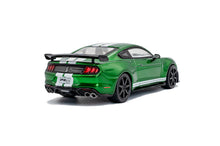 Indlæs billede til gallerivisning SHELBY MUSTANG GT500 2020nERUPTION GREEN METALLICnW/WHITE STRIPES 1:43