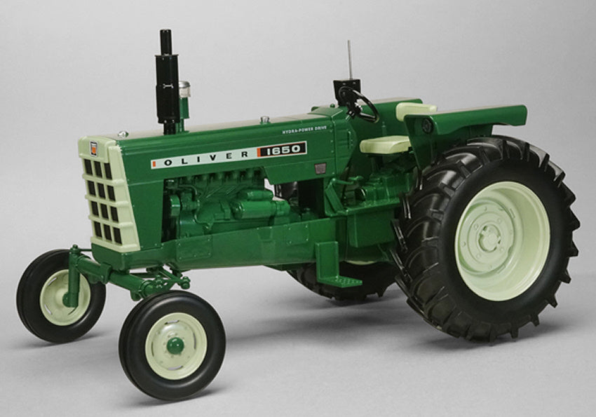 OLIVER 1650 WIDE FRONT DIESEL TRACTOR WITH RADIO 1:16