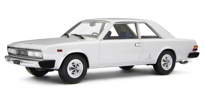 FIAT 130 COUPE 1971 SILVER 1:18