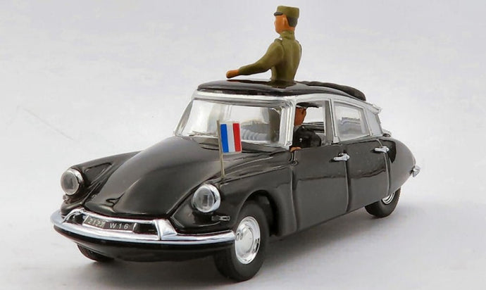 CITROEN DS 19 1960 GENERAL DE GAULLE + DRIVER 1:43