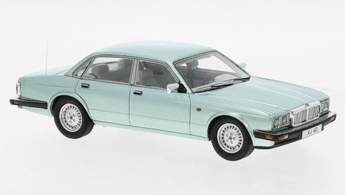 JAGUAR XJ40 SEVEREIGN MET.LIGHT GREEN 1:43