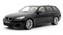 Indlæs billede til gallerivisning BMW E61 M5 2004 MET.BLACK os 1:18