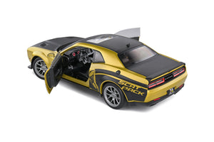 DODGE CHALLENGER R/T PACK WIDEBODY STREETFIGHTER 2020 GOLD 1:18