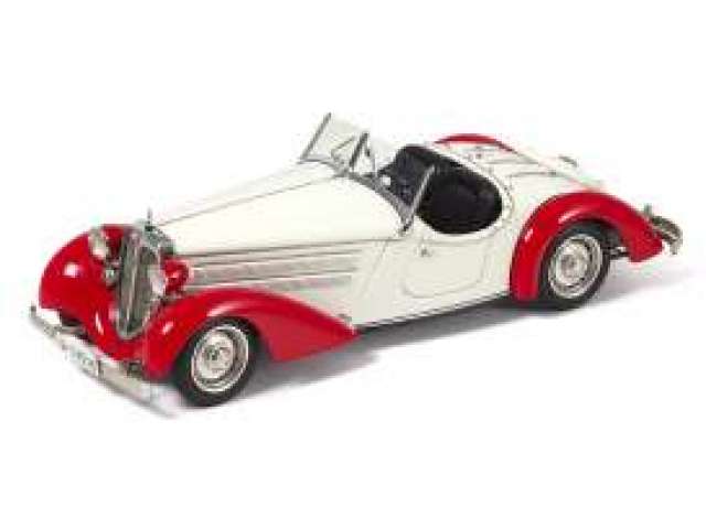 1935 Audi Front 225 Roadster, red/white (hand-assembled miniature of more than 1600 single parts). 1:18