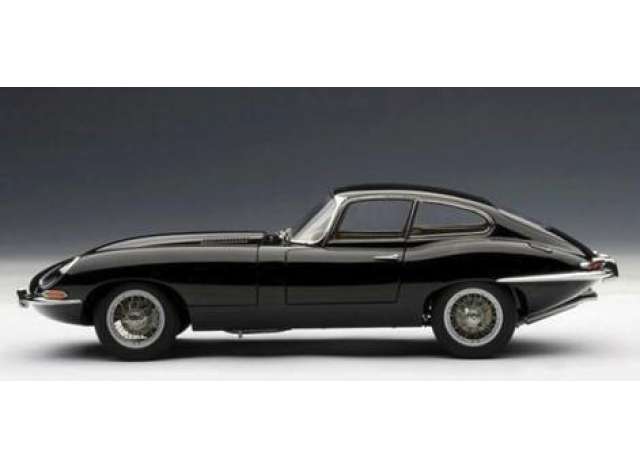 Jaguar E-Type Coupe series 1 3.8 *RHD*, black with metal wire spoke wheels 1:18