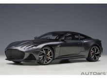Indlæs billede til gallerivisning Aston Martin DBS Superleggera, magnetic silver  1:18