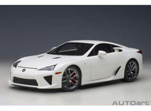 Indlæs billede til gallerivisning 1/18 Lexus LFA, white 1:18