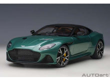 Indlæs billede til gallerivisning 1/18 Aston Martin DBS Superleggera, green 1:18