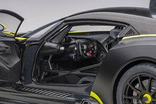 Indlæs billede til gallerivisning Aston Martin Vulcan, matt black with lime green stripes  1:18
