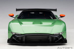 Aston Martin Vulcan, apple tree green metallic 1:18