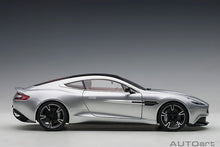 Indlæs billede til gallerivisning Aston Martin Vanquish S, silver 1:18