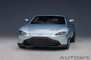 2019 Aston Martin Vantage, skyfall silver 1:18