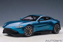 Indlæs billede til gallerivisning 2019 Aston Martin Vantage, ming blue 1:18