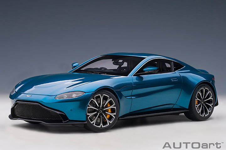 2019 Aston Martin Vantage, ming blue 1:18