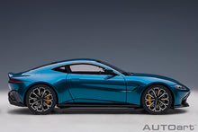 Indlæs billede til gallerivisning 2019 Aston Martin Vantage, ming blue 1:18