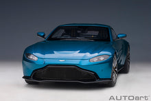 Indlæs billede til gallerivisning 2019 Aston Martin Vantage, ming blue 1:18