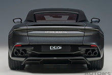 Indlæs billede til gallerivisning Aston Martin DBS Superleggera, magnetic silver  1:18