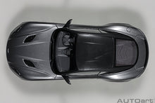 Indlæs billede til gallerivisning Aston Martin DBS Superleggera, magnetic silver  1:18