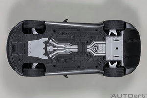Aston Martin DBS Superleggera, magnetic silver  1:18