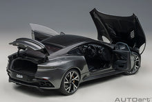 Indlæs billede til gallerivisning Aston Martin DBS Superleggera, magnetic silver  1:18