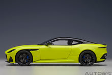 Indlæs billede til gallerivisning Aston Martin DBS Superleggera (Lime Essence), yellow  1:18
