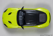 Indlæs billede til gallerivisning Aston Martin DBS Superleggera (Lime Essence), yellow  1:18