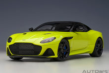Indlæs billede til gallerivisning Aston Martin DBS Superleggera (Lime Essence), yellow  1:18