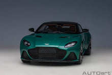 Indlæs billede til gallerivisning 1/18 Aston Martin DBS Superleggera, green 1:18