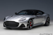 Indlæs billede til gallerivisning 1/18 Aston Martin DBS Superleggera, silver 1:18