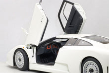 Indlæs billede til gallerivisning 1991 Bugatti EB110 GT, white 1:18