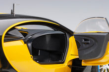 Indlæs billede til gallerivisning BUGATTI CONCEPT VISION GRAN TURISMO 2018 MIDAS YELLOW CARBON BLACK