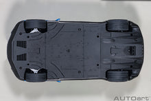 Indlæs billede til gallerivisning 1/18 Bugatti Chiron Sport, racing blue/carbon 1:18