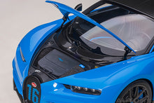 Indlæs billede til gallerivisning 1/18 Bugatti Chiron Sport, racing blue/carbon 1:18