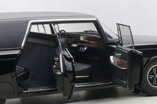 Indlæs billede til gallerivisning 1966-1967 Black Beauty Green Hornet, Black 1:18