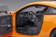 Indlæs billede til gallerivisning FORD USA MUSTANG SHELBY GT350R COUPE 2017 ORANGE FURY