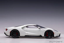 Indlæs billede til gallerivisning 2017 Ford GT, frozen white 1:18