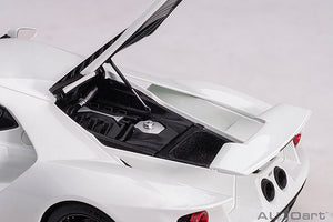 2017 Ford GT, frozen white 1:18